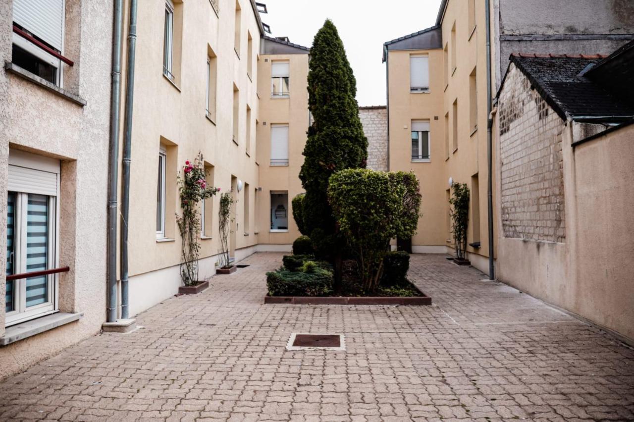 Reims : Aux Biscuits Roses Exterior photo